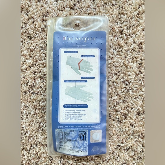 New PGA Leather pair of golf gloves.White red. Inc. Button Marker. Girl's 17 - Picture 10 of 12